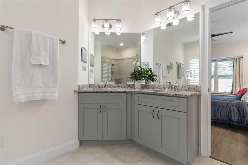 For Sale: $490,000 (3 beds, 2 baths, 1622 Square Feet)