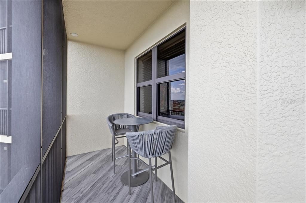 For Sale: $428,000 (3 beds, 2 baths, 1506 Square Feet)