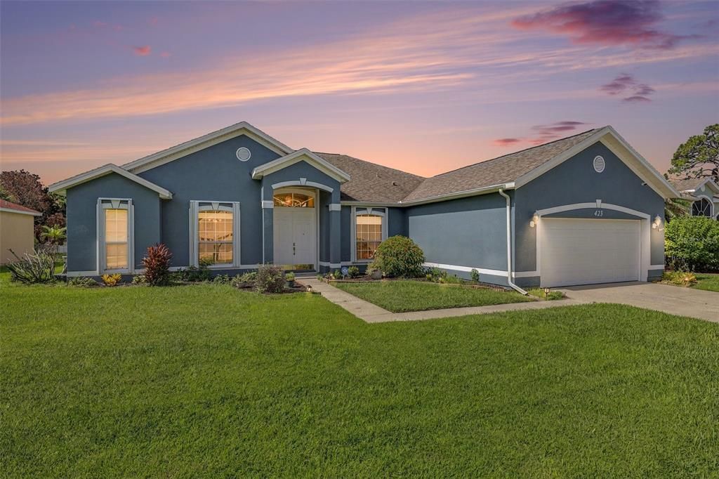 For Sale: $625,000 (4 beds, 3 baths, 2416 Square Feet)