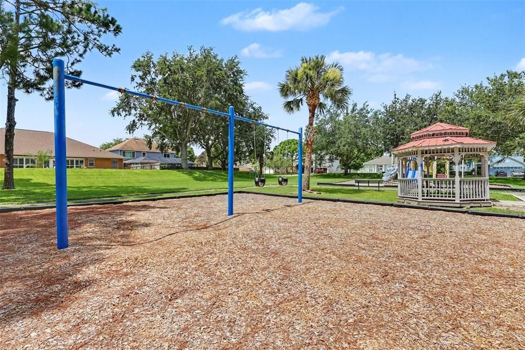 For Sale: $625,000 (4 beds, 3 baths, 2416 Square Feet)