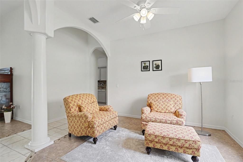 For Sale: $625,000 (4 beds, 3 baths, 2416 Square Feet)