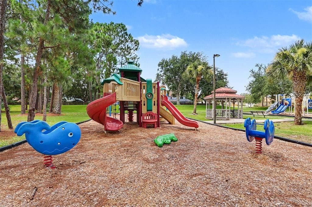 For Sale: $625,000 (4 beds, 3 baths, 2416 Square Feet)