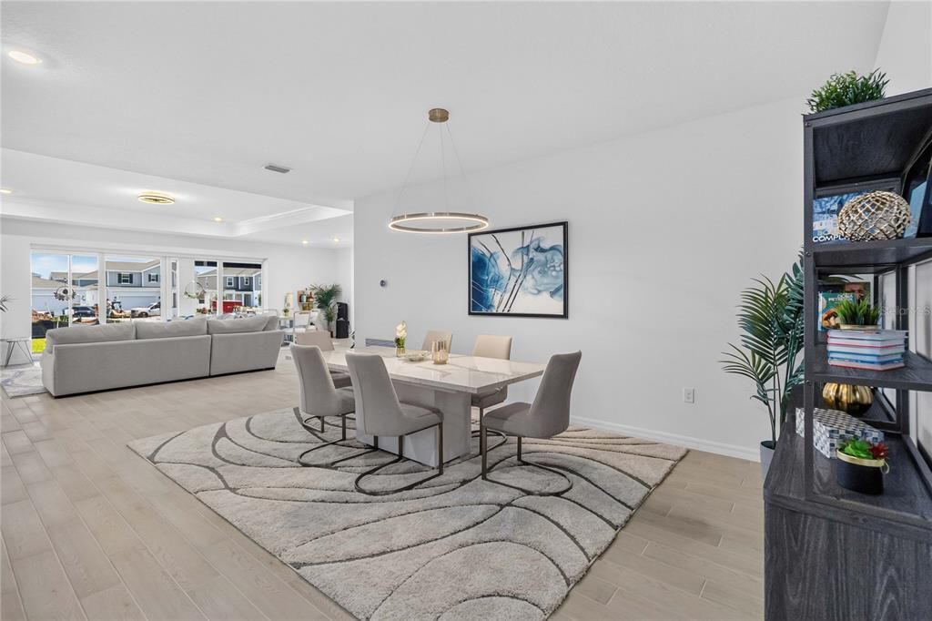 En Venta: $799,900 (4 camas, 3 baños, 3000 Pies cuadrados)