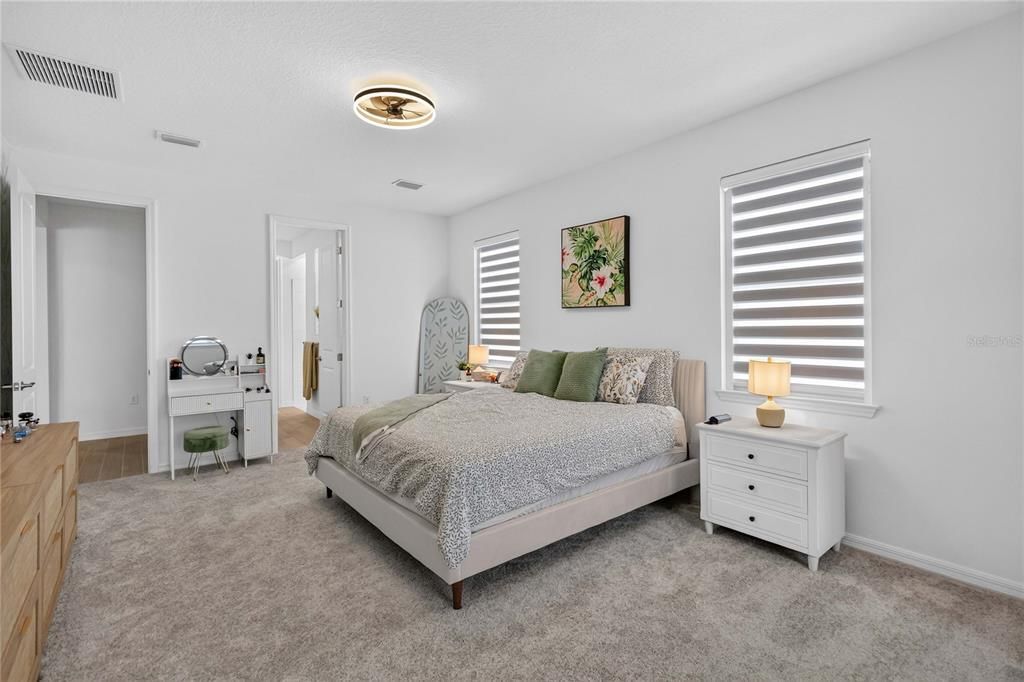 En Venta: $799,900 (4 camas, 3 baños, 3000 Pies cuadrados)