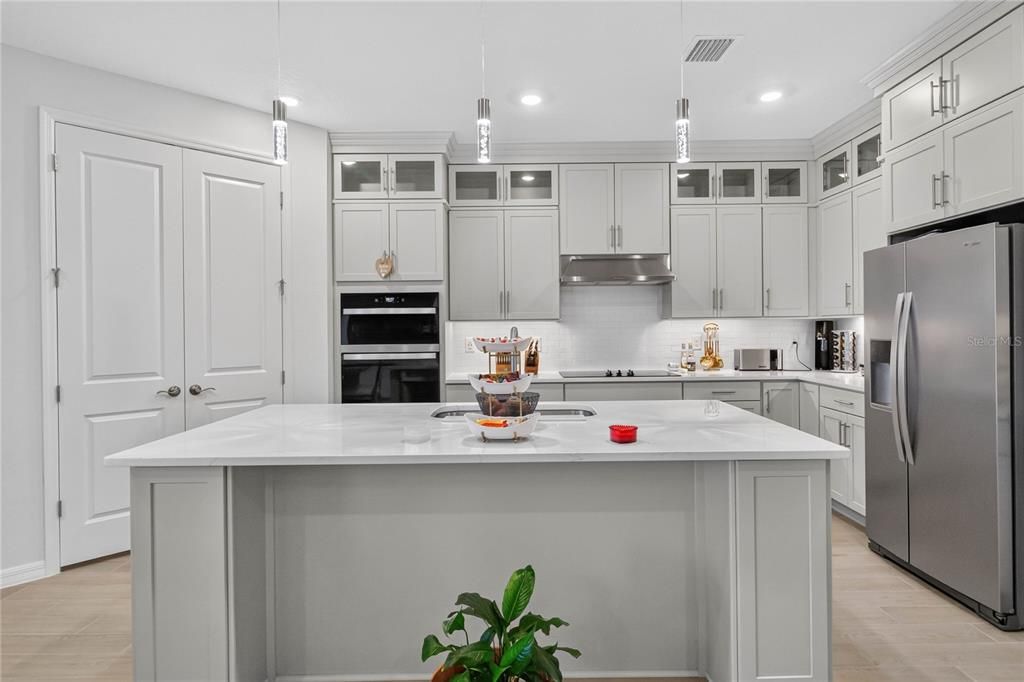 En Venta: $799,900 (4 camas, 3 baños, 3000 Pies cuadrados)