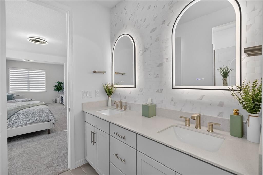 En Venta: $799,900 (4 camas, 3 baños, 3000 Pies cuadrados)