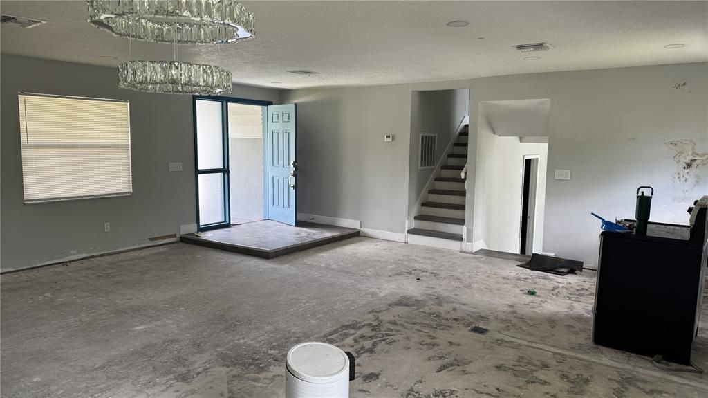 For Sale: $375,000 (4 beds, 2 baths, 1776 Square Feet)
