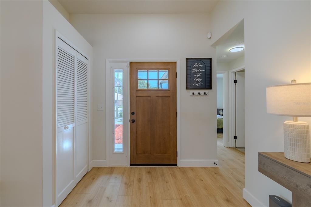 En Venta: $425,000 (3 camas, 2 baños, 1564 Pies cuadrados)