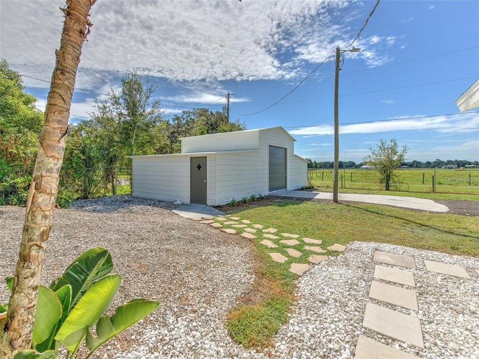 En Venta: $775,000 (3 camas, 3 baños, 2327 Pies cuadrados)