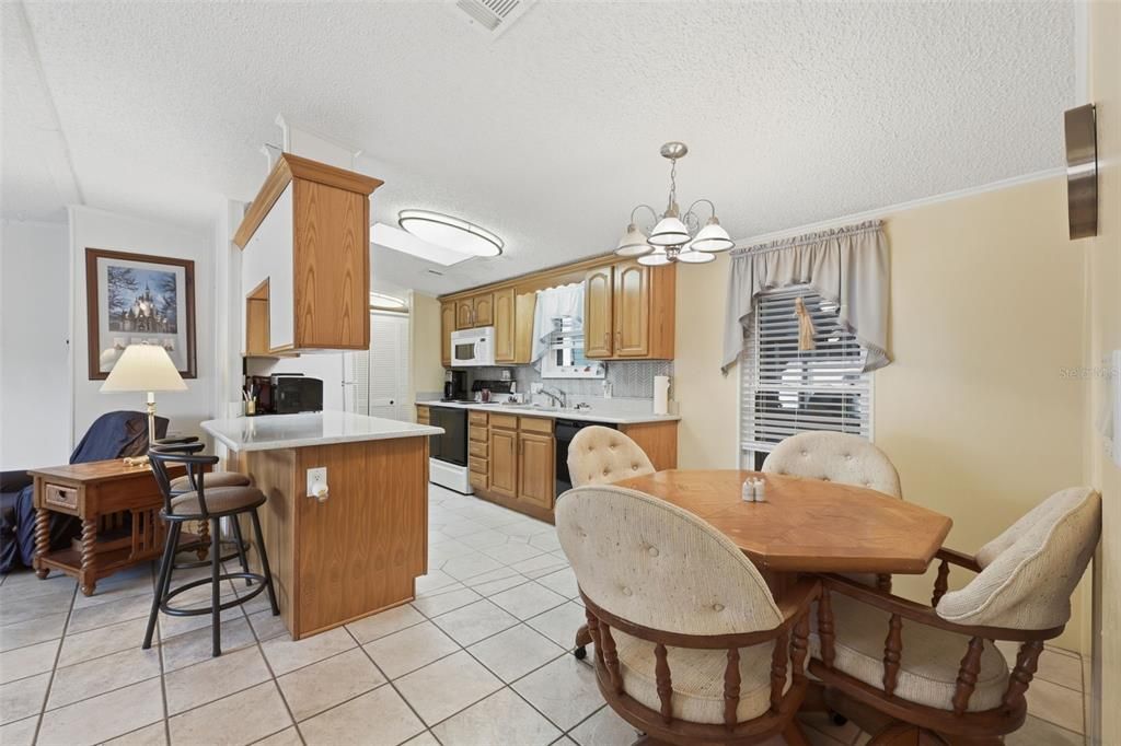 Activo con contrato: $199,900 (3 camas, 2 baños, 1152 Pies cuadrados)