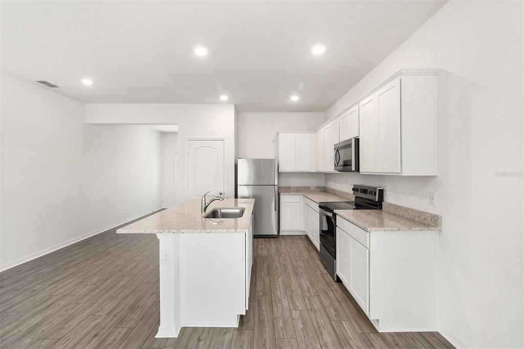 For Sale: $314,900 (4 beds, 2 baths, 1863 Square Feet)