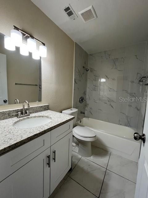 На продажу: $149,900 (3 спален, 2 ванн, 1300 Квадратных фут)
