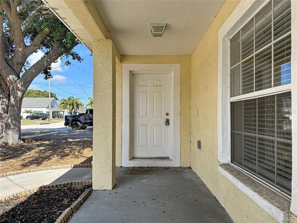 For Sale: $270,000 (3 beds, 2 baths, 1345 Square Feet)