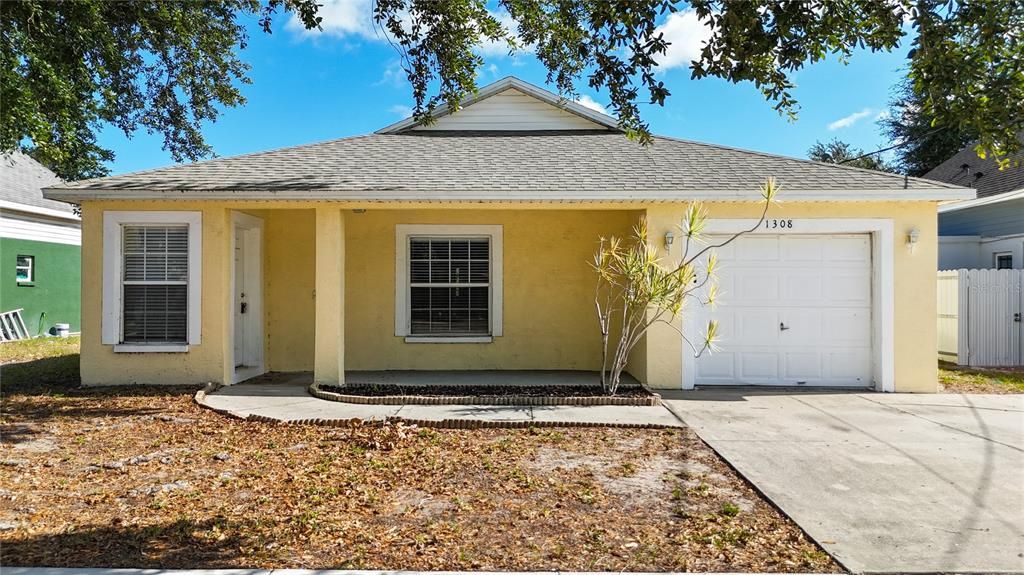 For Sale: $270,000 (3 beds, 2 baths, 1345 Square Feet)