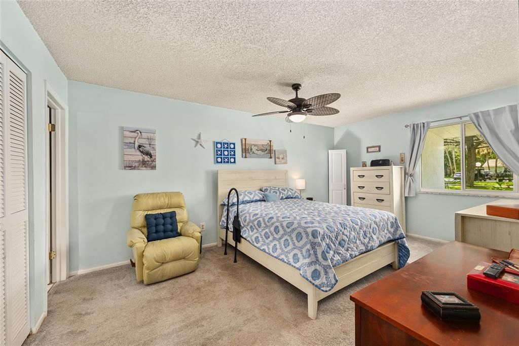 For Sale: $110,000 (2 beds, 2 baths, 1138 Square Feet)