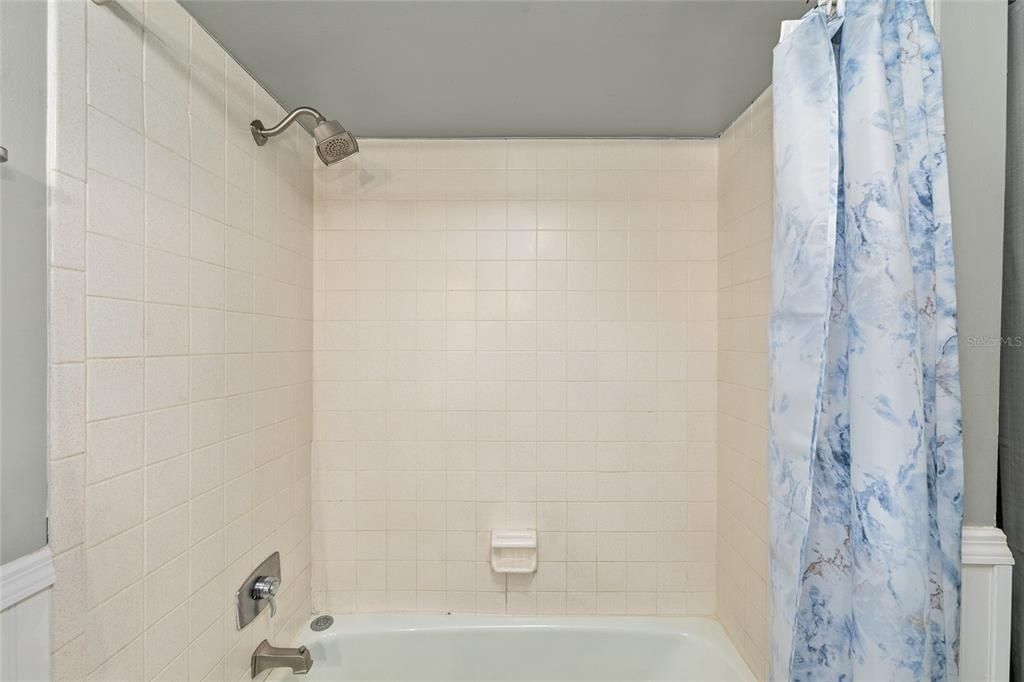 For Sale: $110,000 (2 beds, 2 baths, 1138 Square Feet)