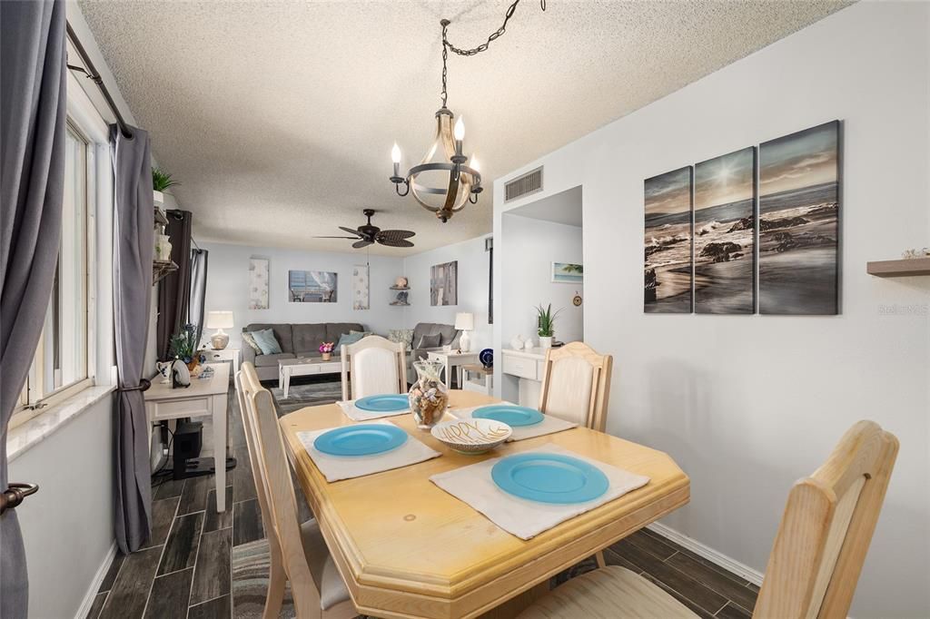 For Sale: $110,000 (2 beds, 2 baths, 1138 Square Feet)