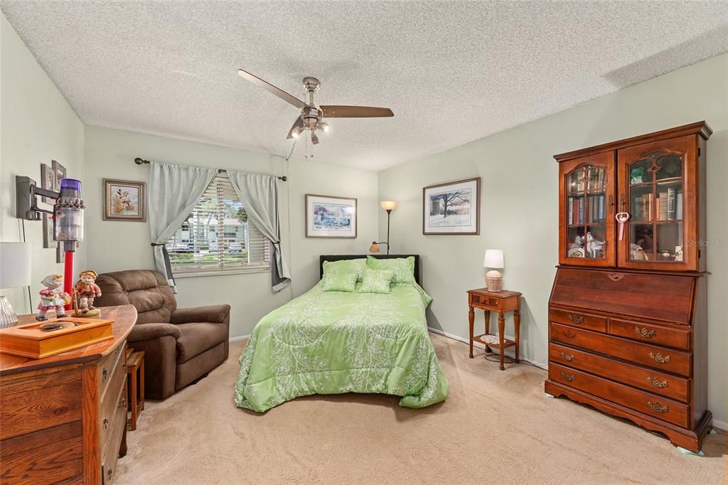 For Sale: $110,000 (2 beds, 2 baths, 1138 Square Feet)