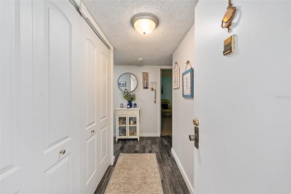 For Sale: $110,000 (2 beds, 2 baths, 1138 Square Feet)