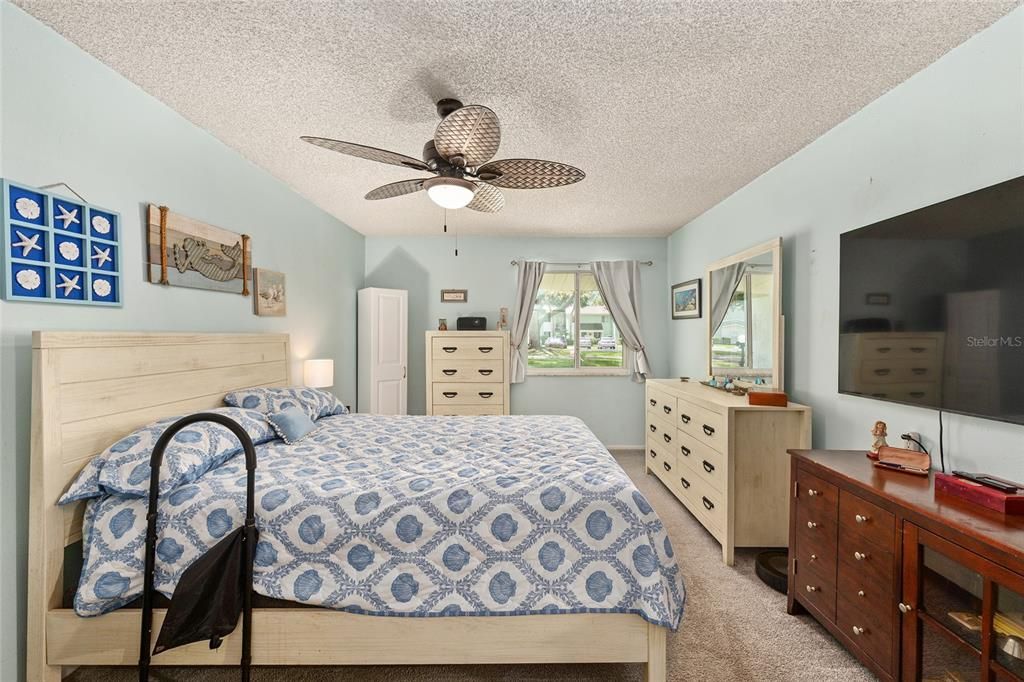 For Sale: $110,000 (2 beds, 2 baths, 1138 Square Feet)