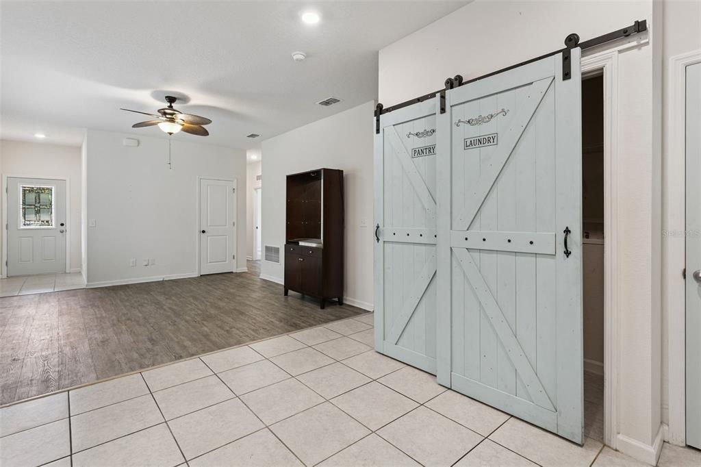 For Sale: $325,000 (3 beds, 2 baths, 1174 Square Feet)