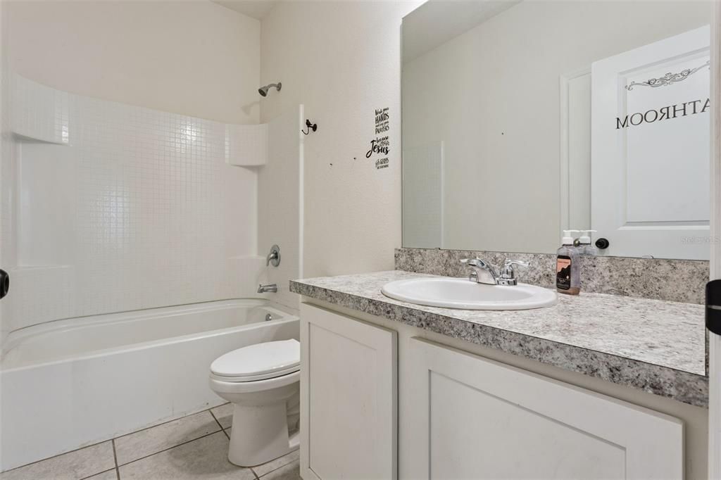 For Sale: $290,000 (3 beds, 2 baths, 1174 Square Feet)
