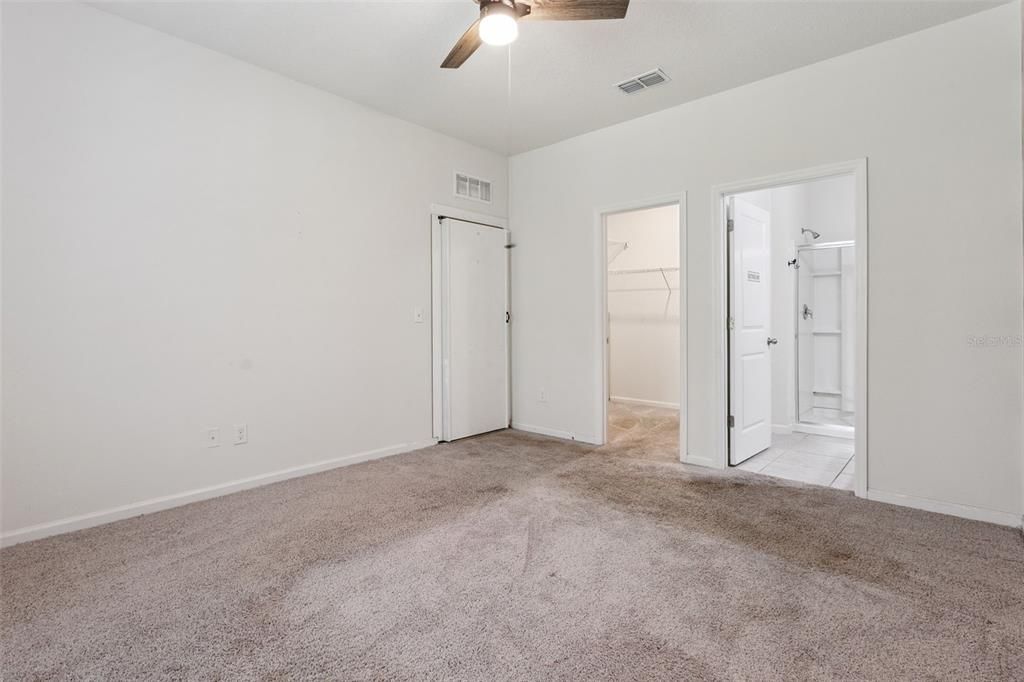 For Sale: $325,000 (3 beds, 2 baths, 1174 Square Feet)