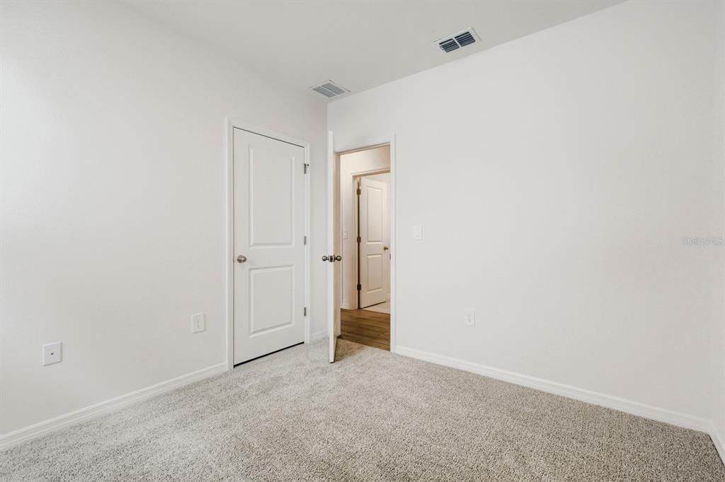 For Sale: $325,000 (4 beds, 2 baths, 1607 Square Feet)