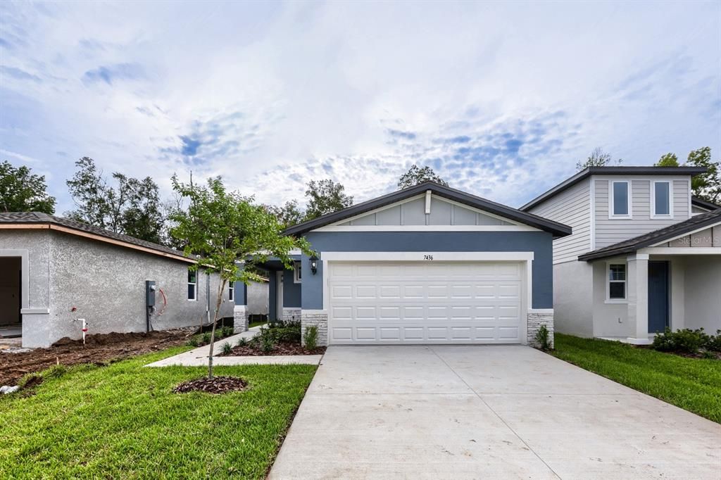 For Sale: $325,000 (4 beds, 2 baths, 1607 Square Feet)