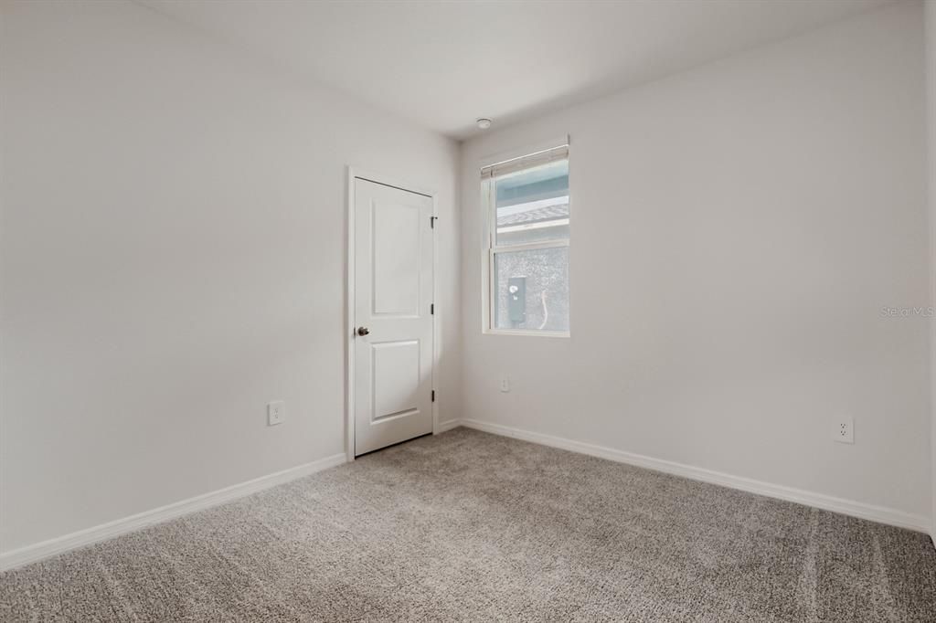 For Sale: $325,000 (4 beds, 2 baths, 1607 Square Feet)