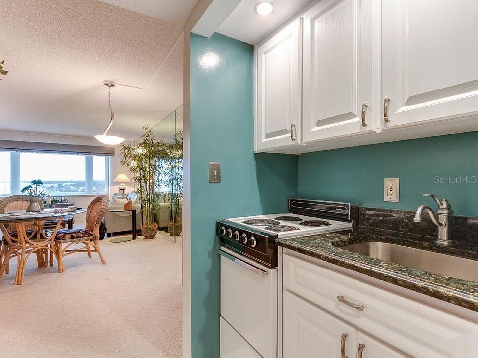 For Rent: $1,750 (1 beds, 1 baths, 485 Square Feet)