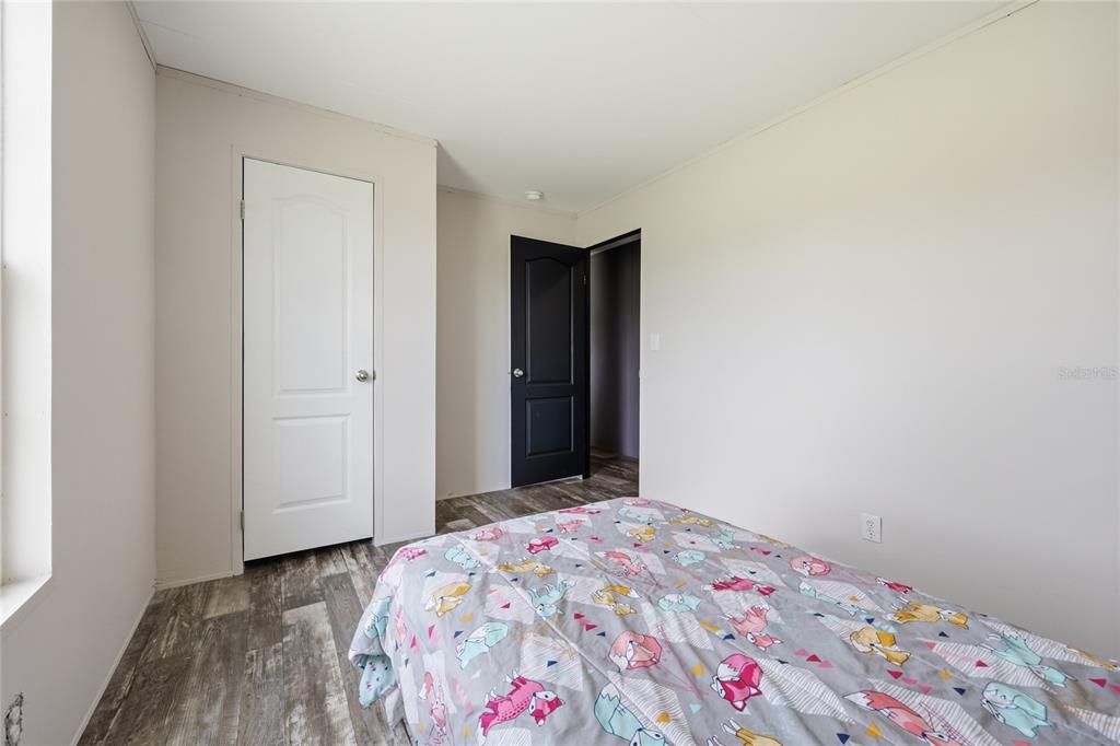 En Venta: $250,000 (5 camas, 3 baños, 2052 Pies cuadrados)