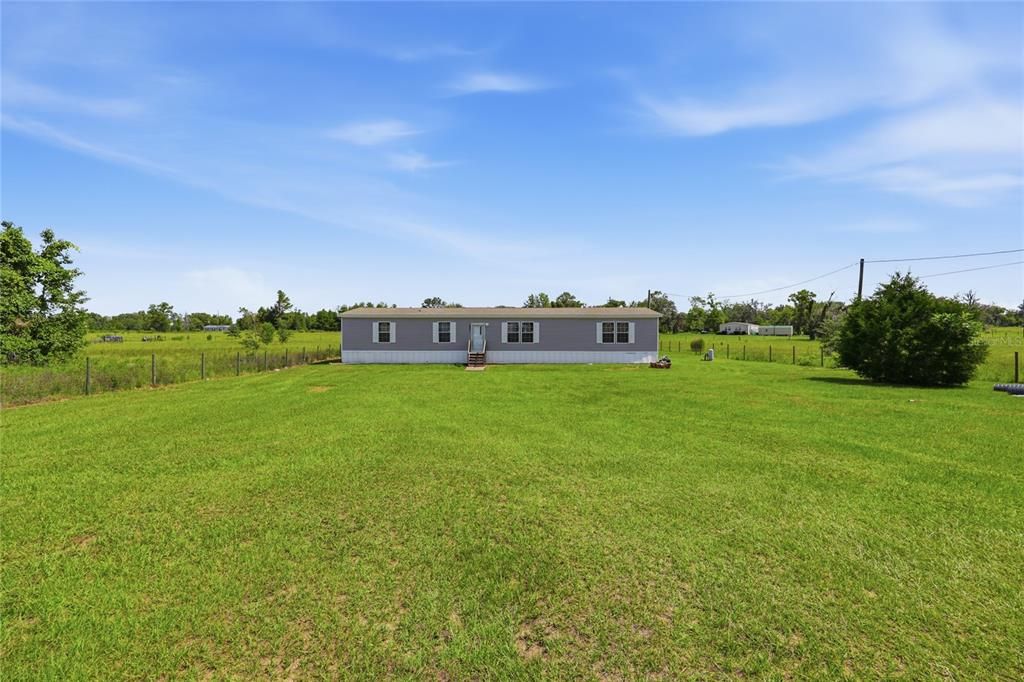 En Venta: $250,000 (5 camas, 3 baños, 2052 Pies cuadrados)