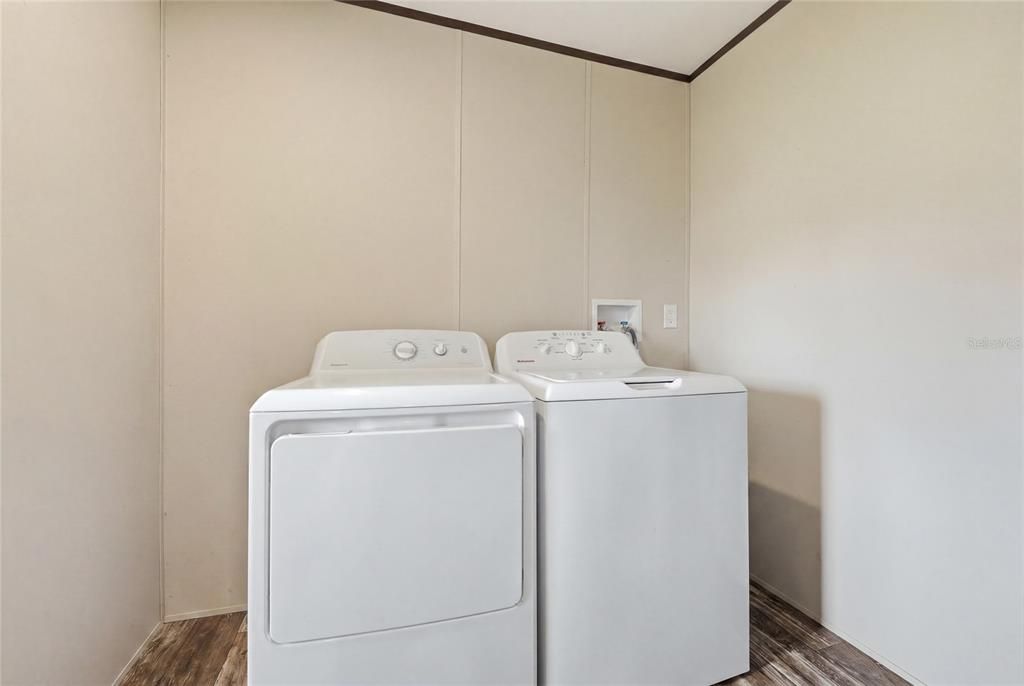 En Venta: $250,000 (5 camas, 3 baños, 2052 Pies cuadrados)