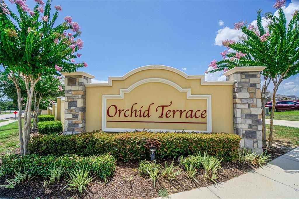 For Sale: $299,900 (3 beds, 2 baths, 1292 Square Feet)