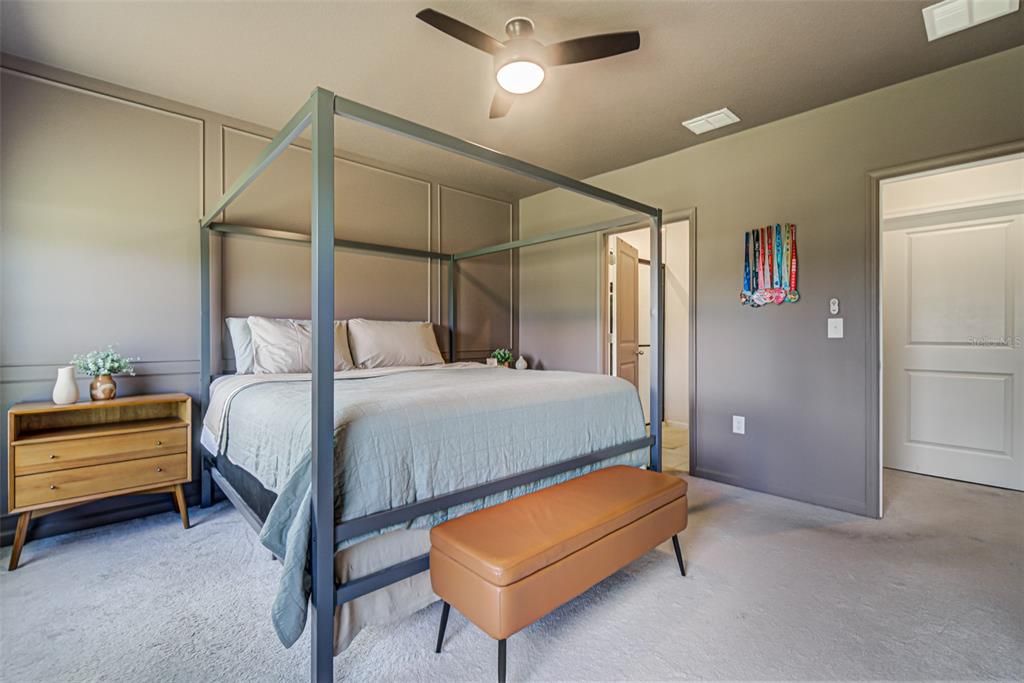 For Sale: $299,900 (3 beds, 2 baths, 1292 Square Feet)