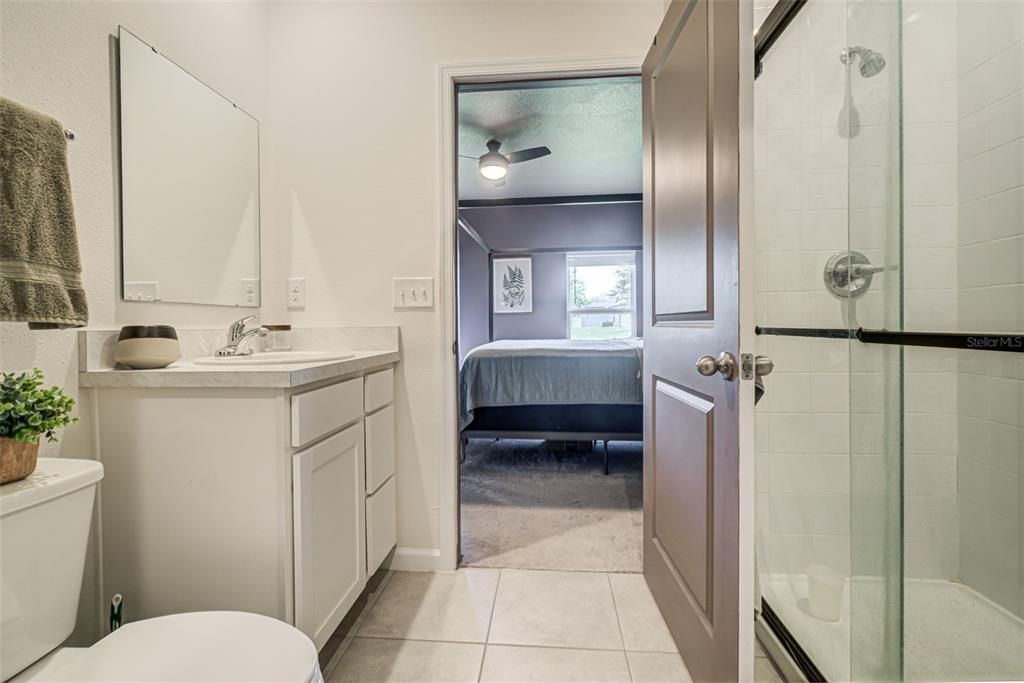 For Sale: $299,900 (3 beds, 2 baths, 1292 Square Feet)