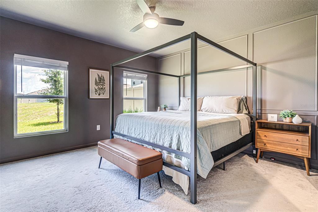 For Sale: $299,900 (3 beds, 2 baths, 1292 Square Feet)