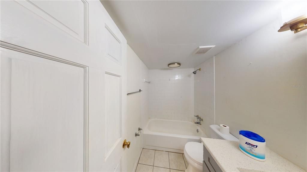 En Venta: $209,990 (4 camas, 2 baños, 1437 Pies cuadrados)
