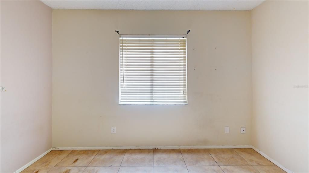 En Venta: $209,990 (4 camas, 2 baños, 1437 Pies cuadrados)