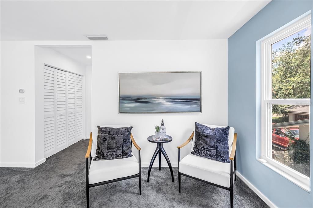 Activo con contrato: $995,000 (3 camas, 3 baños, 2365 Pies cuadrados)