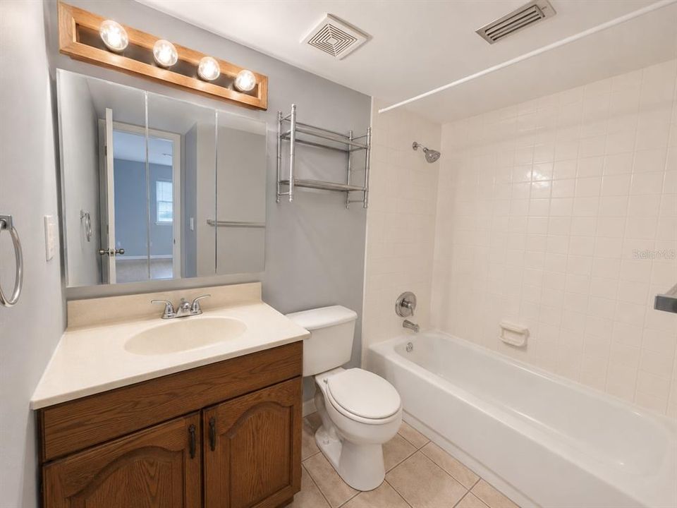 For Rent: $1,490 (2 beds, 2 baths, 897 Square Feet)