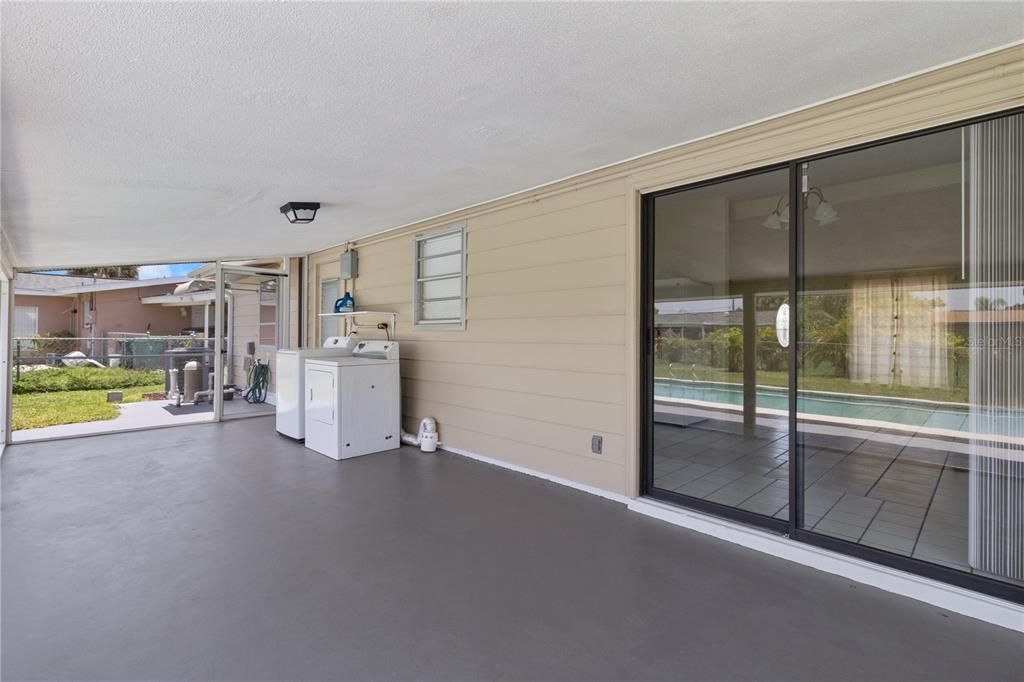 For Rent: $2,000 (4 beds, 2 baths, 1306 Square Feet)