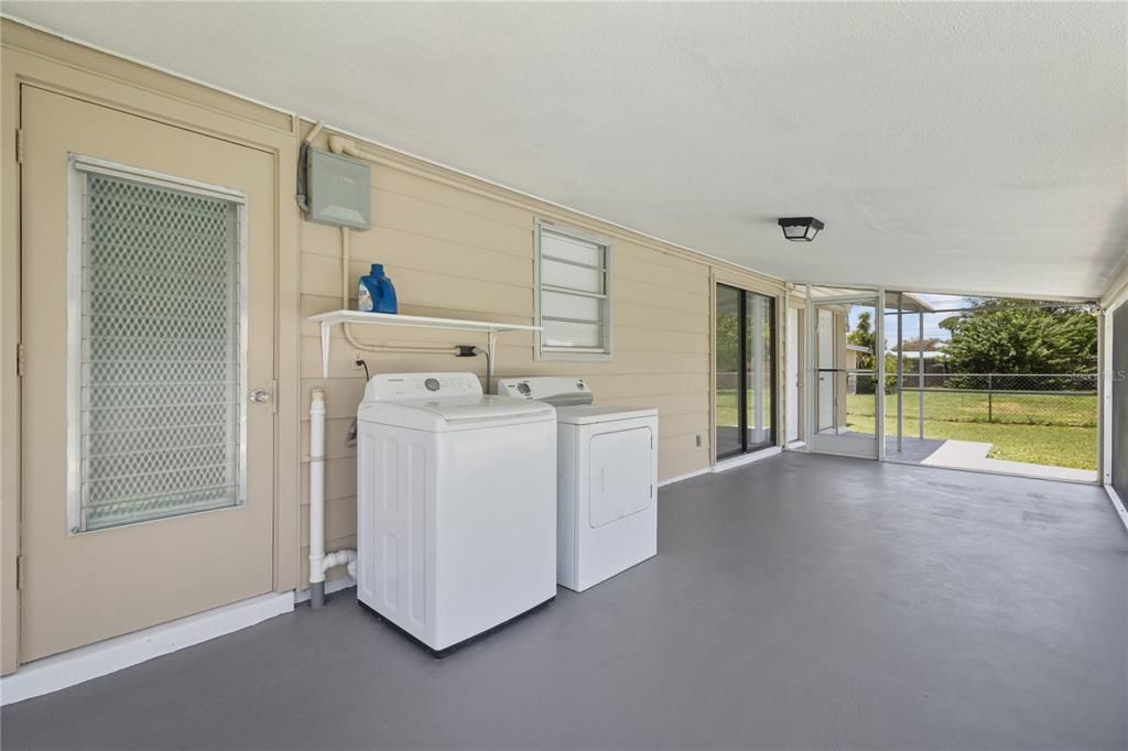 For Rent: $2,000 (4 beds, 2 baths, 1306 Square Feet)