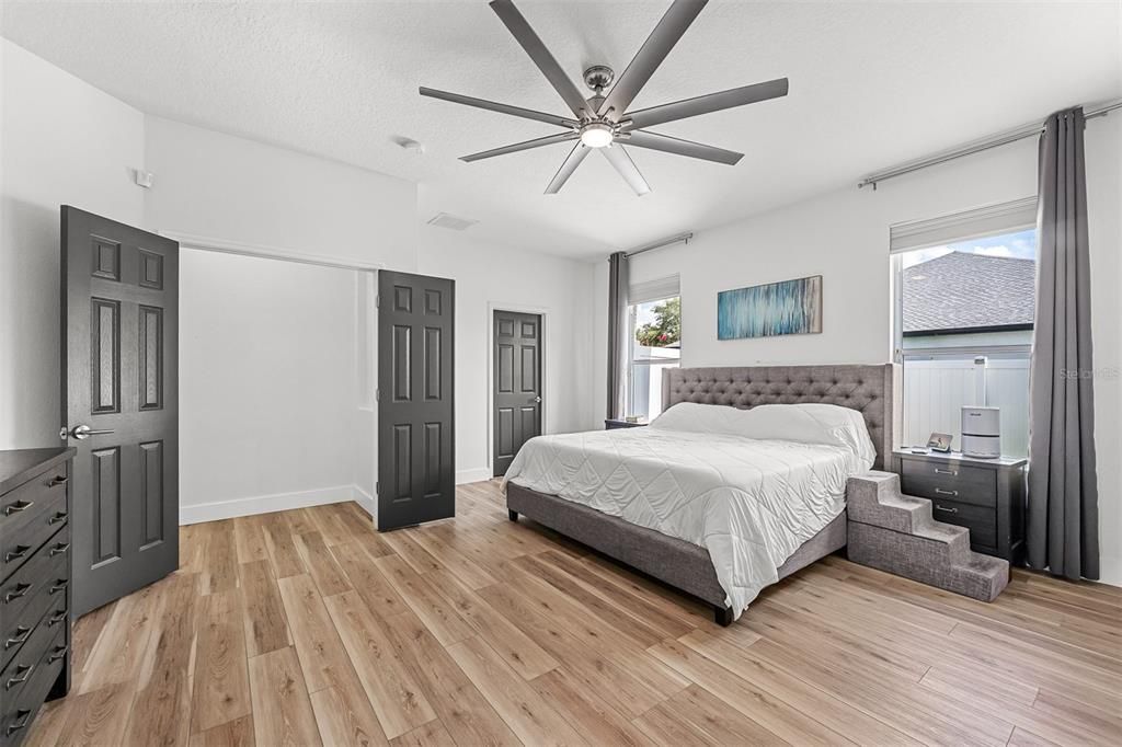 For Sale: $829,900 (5 beds, 3 baths, 3232 Square Feet)