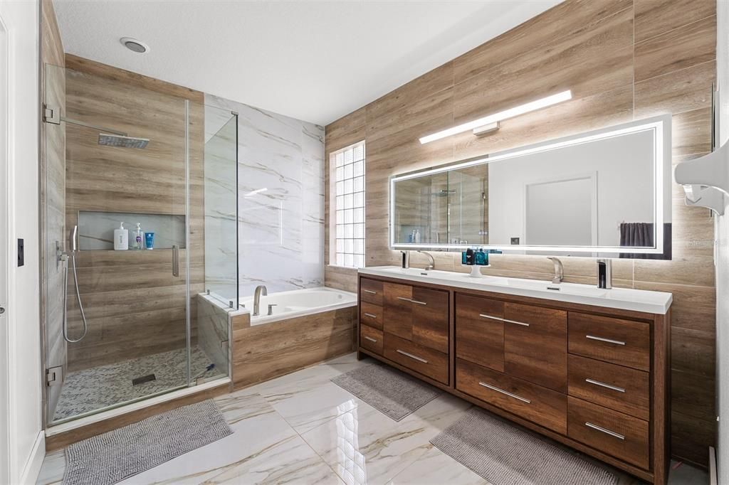 For Sale: $829,900 (5 beds, 3 baths, 3232 Square Feet)
