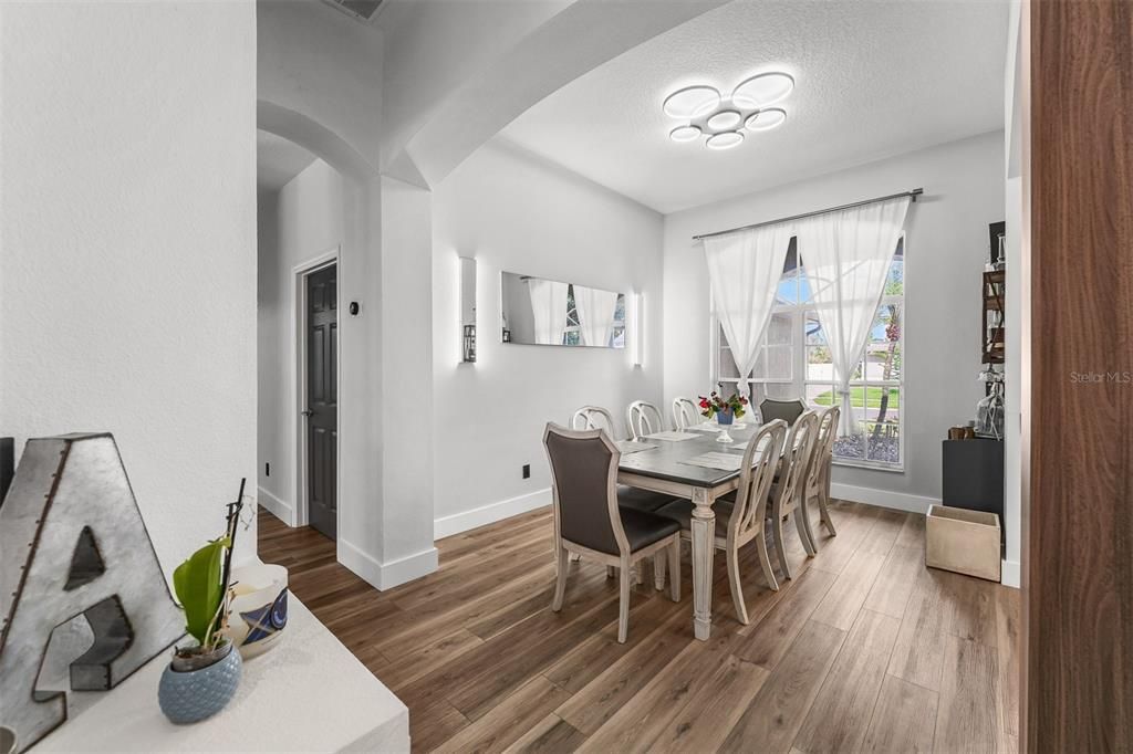 For Sale: $829,900 (5 beds, 3 baths, 3232 Square Feet)
