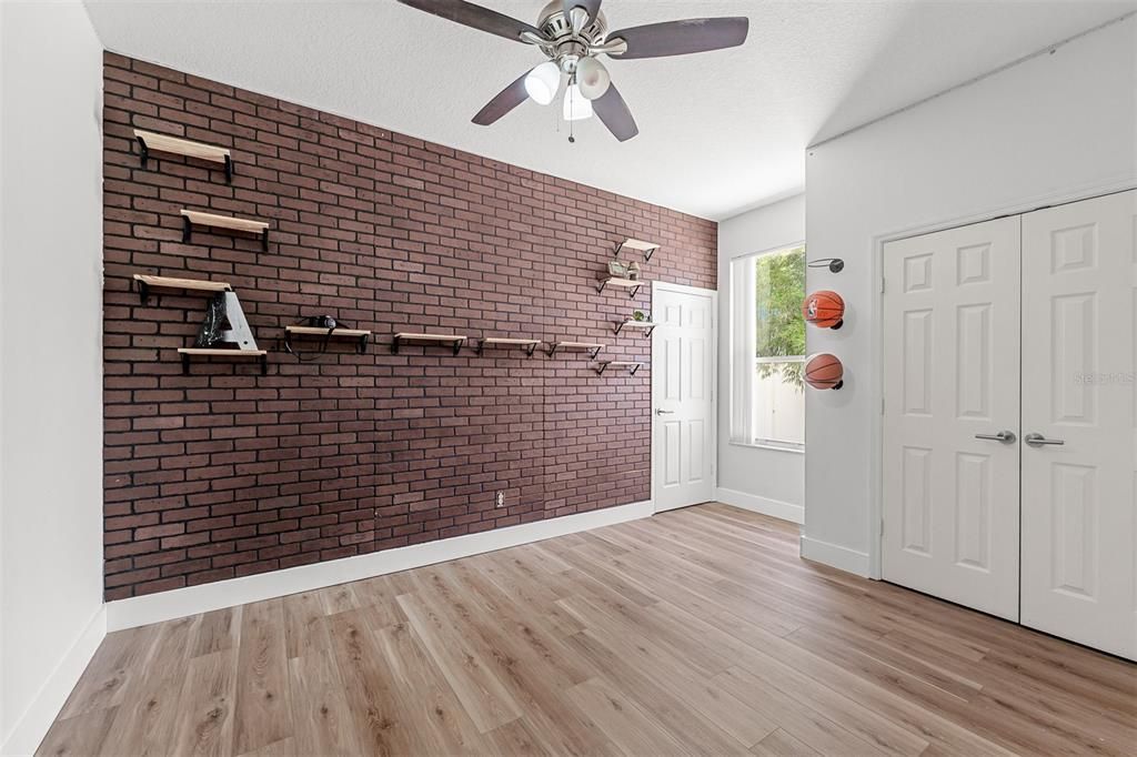 For Sale: $829,900 (5 beds, 3 baths, 3232 Square Feet)