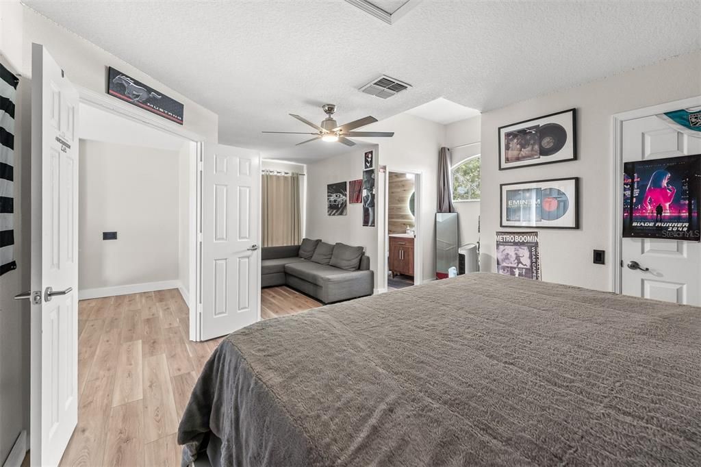 For Sale: $829,900 (5 beds, 3 baths, 3232 Square Feet)