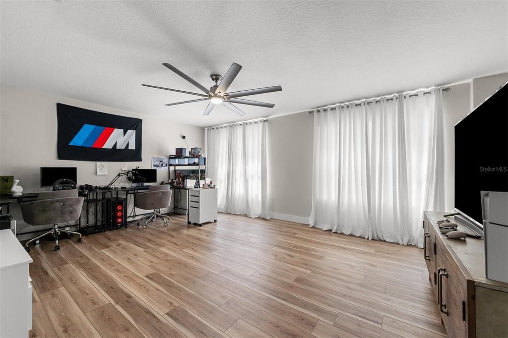 For Sale: $829,900 (5 beds, 3 baths, 3232 Square Feet)